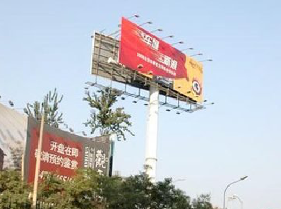 进贤户外广告怎么做才能让人一眼记住？